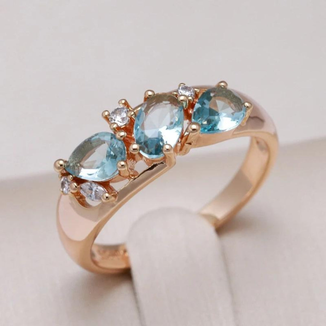 Blue Ring in Gold