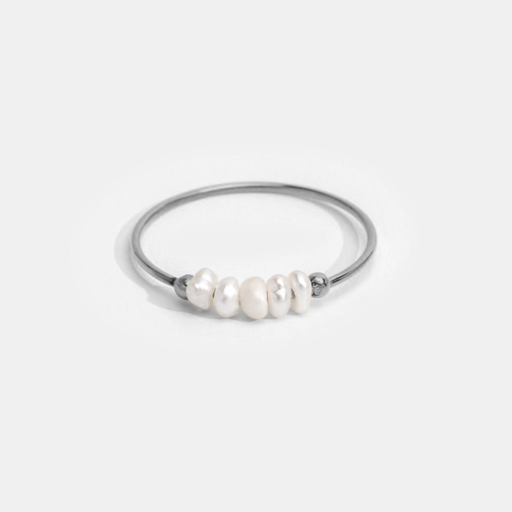 Classic Pearl Ring in Silver