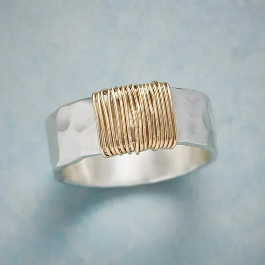 Golden Ring in Gold